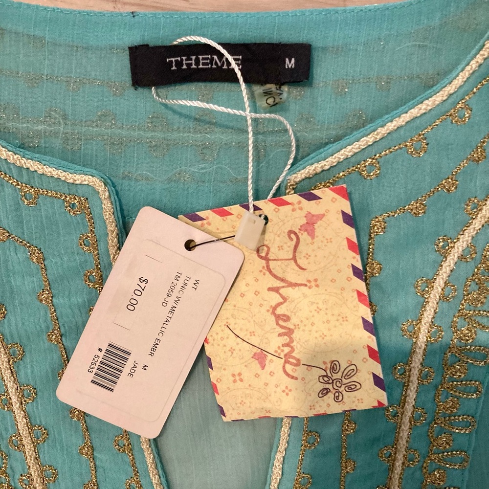 Sheer tunic - Picture 2 of 2